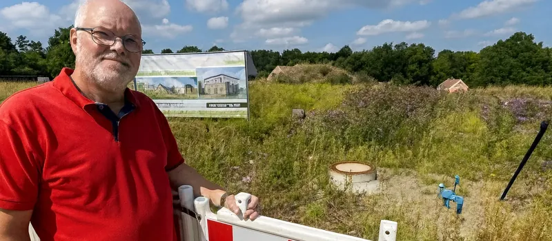 Baugrundstück im Raum Radeburg mit Bauschild